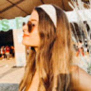 Meet your Posher, Elyse